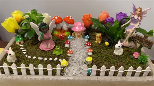 My next DIY Fairy Garden workshop is this Sunday @The Potted Palm from 2-3:30. I hope to see you there! #thingstodoincincinnati #icysfairywonderland #cincinnati #cincinnatigardens #fairygarden #fairytiktok #fairygardendiys #latinaownedbusiness