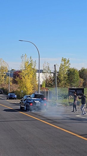 You Really Don't See This Everyday Ford GT Rolling Burnout😍Sounds like Heaven 🔊 #carreels #car #carspotting #cars #ford #fordgt #v8sound #v8power #america #usa #americancars #musclecar #classiccars #carsound #v8 #donuts #fastcars #rarecars #gt | Pgign