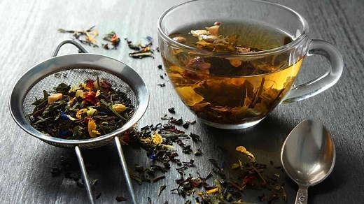 10 Fat Burning Teas to Support Your Weight Loss Goals