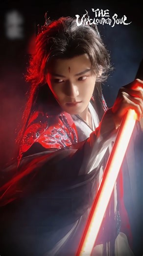 iQIYI 爱奇艺 on Instagram: "Watch out, the demon is coming. 🖤🔥 Credit: The Unclouded Soul Official Douyin Account #theuncloudedsoul #iqiyi #houminghao #cdrama #costumedrama #mustwatch #爱奇艺 #陆剧 #逍遥 #侯明昊"