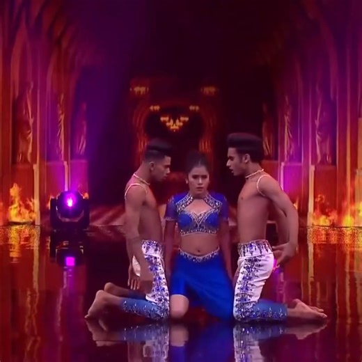 511K views · 14K reactions | Amazing dance performance ... #viral #dance | Varatika Jha | Facebook