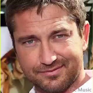 Hubba Hubba 󾰬󾰬󾌩󾌩󾌬󾌬 | Daily Dose of Hunk