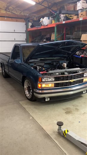 Huck Paterson (@huckpaterson)’s video of Big Block Chevrolet Engine