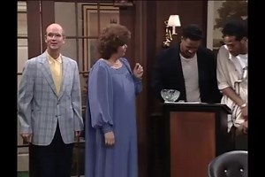 9.4K views · 443 reactions | I'm lookin 﫱 #videoviralシ #foryoupageシ #shortsvideos #comedy #funnymoments #funnyvideos #videoviral #throwback | Cinema Giggles | Facebook