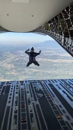 skydiving fails - skydiving accidents compilation (epic fails in skydive) #short