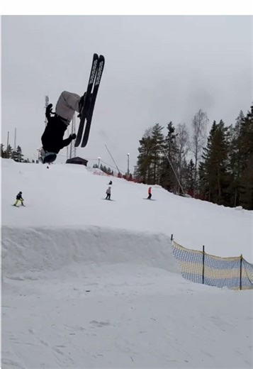 Mastering the Backflip in Skiing: Tips and Tricks