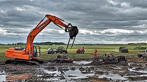 Sherp And Mega Trucks Try The Impossible Pit!!