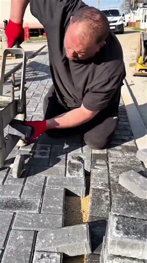 Efficient and Professional Paving Block Installation for a Perfect Outdoor Finish