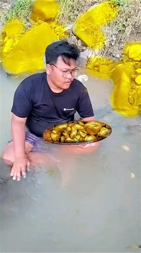 The most amazing treasure discovery in the forests of Kalimantan #golddiscovery #gold