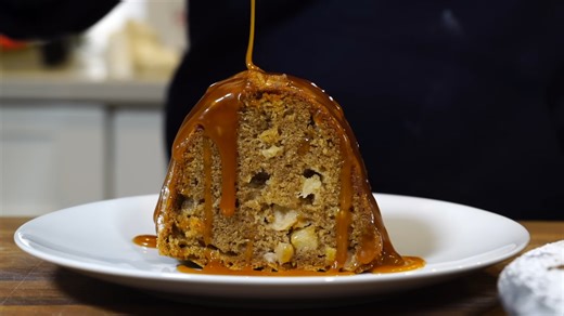 Apple cake that tastes like classic apple pie