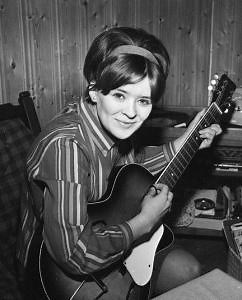 Kirsti Sparboe - Her Kommer Pippi Langstrømpe lyrics