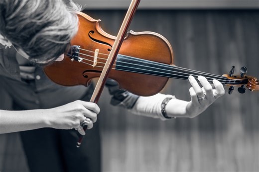 Videos of buskers on Dublin's Grafton Street