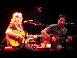 Willie Nelson and Lukas Nelson "Angel Flying Too Close to the Ground" Outlaw Phoenix 13 May 2025