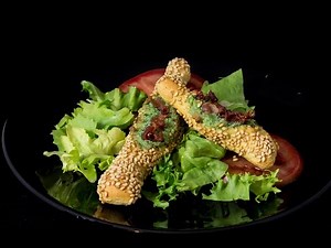 Mini baguettes pesto et jambon de bayonne avec hachoir Adaptachef (Tupperware)