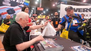 Here's a quick Timelapse look at Pat's autograph session at the Red Line Synthetic Oil booth at The SEMA Show on Tuesday! Thanks to everyone who came by for an autograph or a picture, and thanks to Mark Beatty and the Red Line team for having us! #MusiMuscle 💪 | Pat Musi Racing Engines