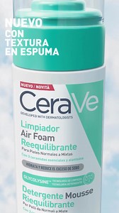 Limpia la piel, controla la grasa y brinda 24h de hidratación con el nuevo limpiador Air Foam de CeraVe. Con textura en espuma. | CeraVe Skincare