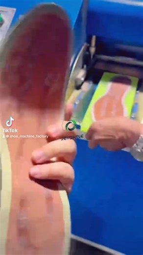 shoe machine factory | Shoe sole buffing grinding machine shoe making machine #shoemachine #shoemaking #shoemakingprocess #shoesolebuffingmachine#máquina pulidora... | Instagram