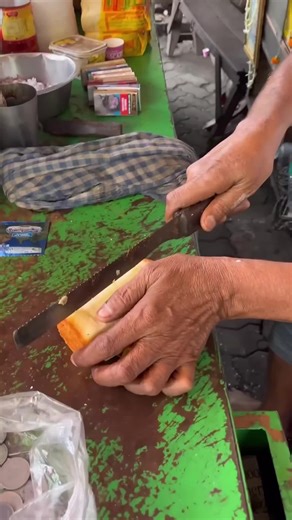 Explore Authentic Indian Street Food Delights