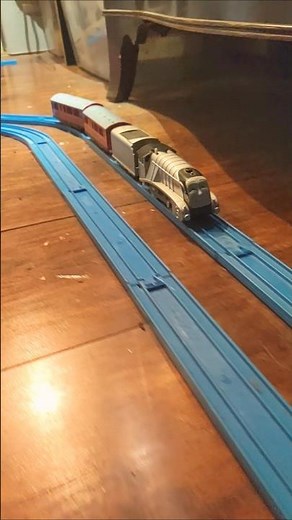 Spencer pulling his coaches #thomasandfriends #youtube #shorts #trackmaster #plarail #train