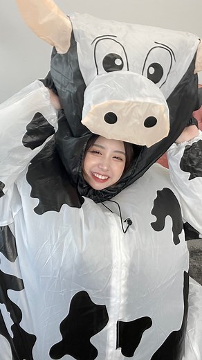 新塘真理 (しんとうまり) | 以前オリジナルのグッズが作れるsnapsを紹介したんだけどみんなから好評だったからもう一度紹介するね😊✨ 自分の好きな写真でアクスタやトレカ、フォトブックなどを簡単に作ることができるよ！ 真理の写真を使ってオリジナルグッズ作ってみてねー！ 作ったらメンションして知らせてね💖... | Instagram