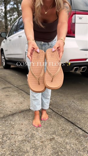 Discover the New Bright Colors of Maui Breeze Flip Flops