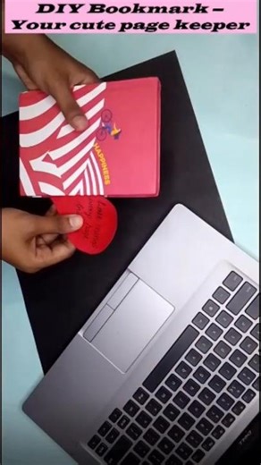 How to Make a Bookmark at Home| Easy DIY Paper Bookmark💕#shorts #trending #viral #youtubeshorts #diy
