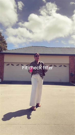 I have zero idea how that filter occurred & I have zero idea how to get rid of it!!! #fitcheckfail #filtered