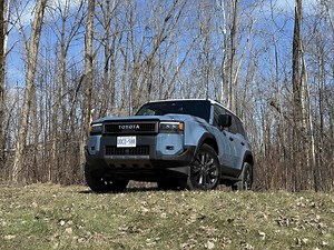 2025 Toyota Land Cruiser Review: A Legend Returns, and It’s a Little Shy - Motor Illustrated