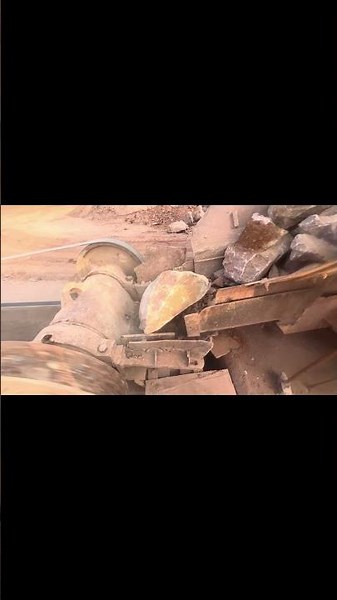 Jaw Crusher Crushing Rocks into Gravel | Mega Machine Action #Shorts #JawCrusher