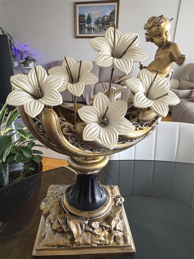 Vintage French-Style Gilt Bronze Cherub Table Lamp – Cherub with White Lily Bowl, Elegant Decor