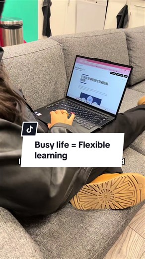 POV. You finally find a way to do life AND education 🙌 #onlinelearning #studentlife #studyanywhere #studytok #busylife