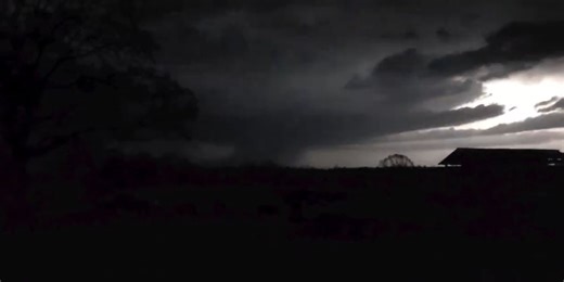 At least 5 dead as severe weather impacts Tennessee