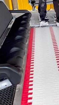 Have you seen Mammoth Mountain’s NEW Magic Carpet Loading? 🎿 Broadway Lift Upgrade￼ #skiing