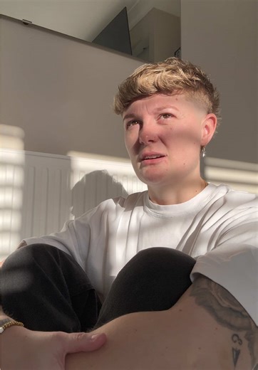 Navigating WLW Breakups: My First TikTok Experience