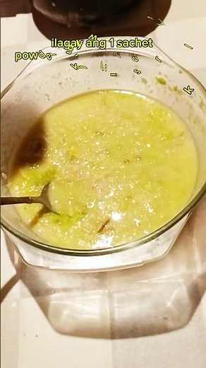 Healthy Oatmeal with Avocado and Chia | 5-Ingredient Breakfast Idea!