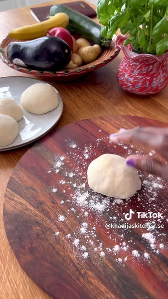 Yoghurtbröd med Fyra Ingredienser – Enkelt Recept