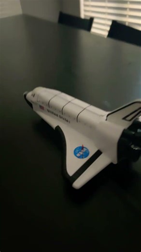 New nasa space shuttle model plane from Houston Space Center Store