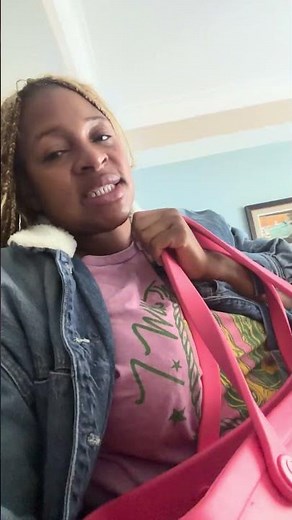 TRAVEL WITH PEACH 🍑 PEACH McINTYRE 🍑 MOM OF 9 KIDS SHOWS THE EASIEST BEST WAY TO STORE HYGIENE