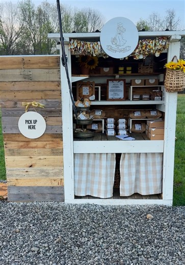 We’ve had to add a little somethin’ somethin’ to the farmstand- a preorder pickup wall 😅 thank goodness for a handy dandy Mr. Honey Holler, and thank goodness for this community supporting this dream of mine #farmstand #farmstandbakery #cottagebaker #cottagebaker #honorsystemfarmstand