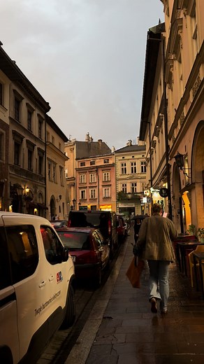 Explore Krakow's Top Attractions and Food Experiences