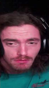 Shoots Aliens with Staple Gun: Hilarious In-Game Mayhem! #shorts