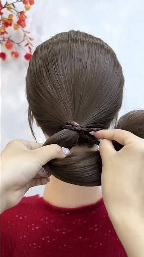 Quick Celebrity Bun Style Tutorial for Beginners