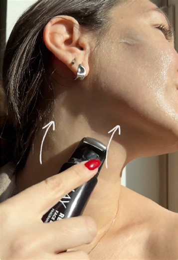 Meet the Face & Neck Treatment: an innovative new lifting technology from OLAY that firms, tightens, and contours sagging skin with 96% of users experiencing visible results in 2 weeks. #OnlyOLAY #ProductLaunch #productdrop #FaceAndNeck #Lifting