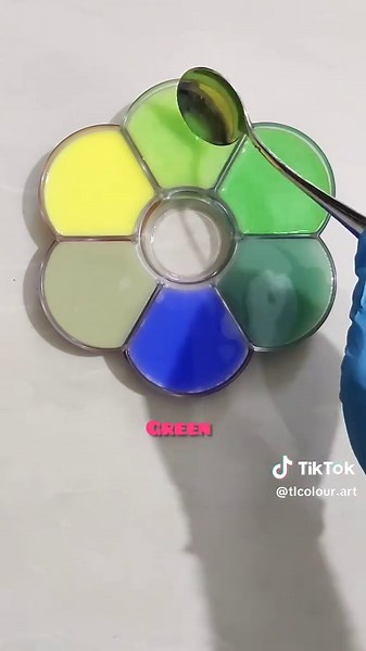 Explore Colour Mixing Techniques and Theories