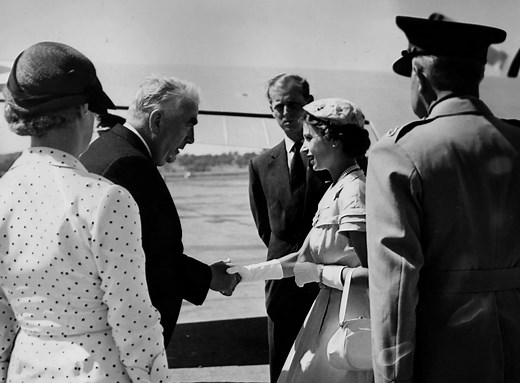 Robert Menzies: 'I did but see her passing by", Welcome remarks for Queen Elizabeth II - 1963 — Speakola