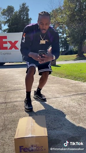 Hilarious Delivery Driver Moments Caught on Camera