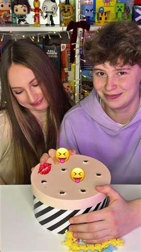 😝💋👏🏻 #boardgames #challenge #funny #gamefortwo