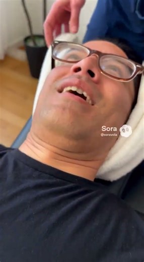 Towel neck crack and back adjustment #backcrack #chiropractor #neckpain