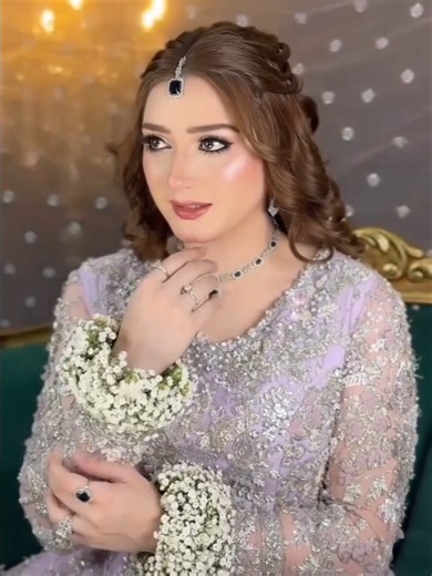 Momina Iqbal Royal Walima Look — Elegant Bridal Style