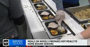 Meals on Wheels prepares hot meals for seniors on Thanksgiving